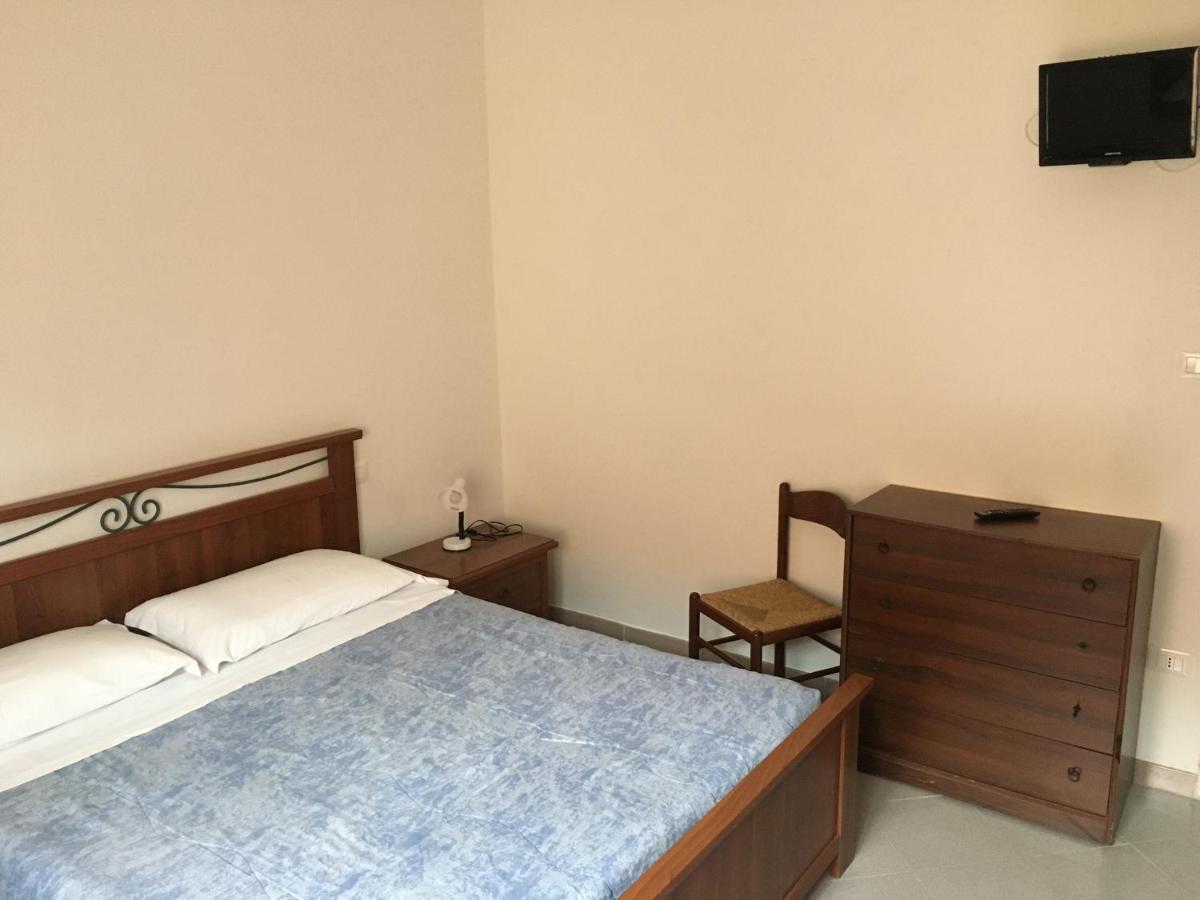 Appartamento Miramare, 2 Camere, Cucina, Bagno, Vintimille Extérieur photo